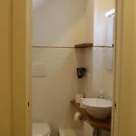 Oda ve Kahvaltı Aura Bari