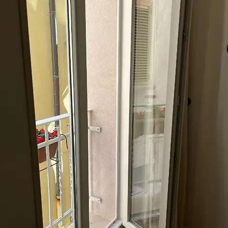Aura * Bari