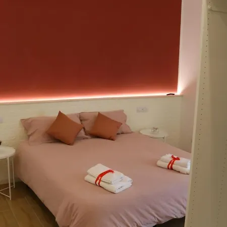 Aura Bed & Breakfast *