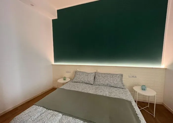 Aura Bed & Breakfast 3*